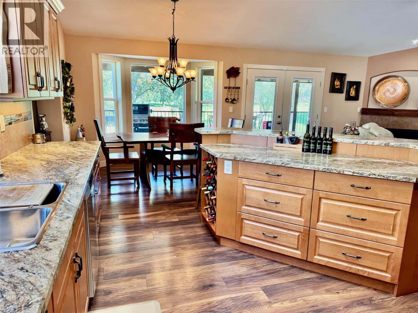 , Vernon, British Columbia — Vernon, British Columbia - Photo 2 of 95