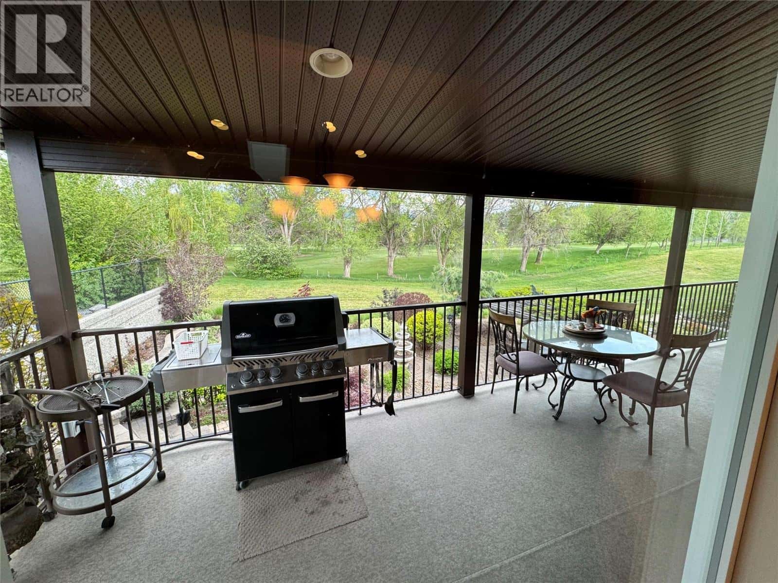 , Vernon, British Columbia — Vernon, British Columbia - Photo 4 of 95