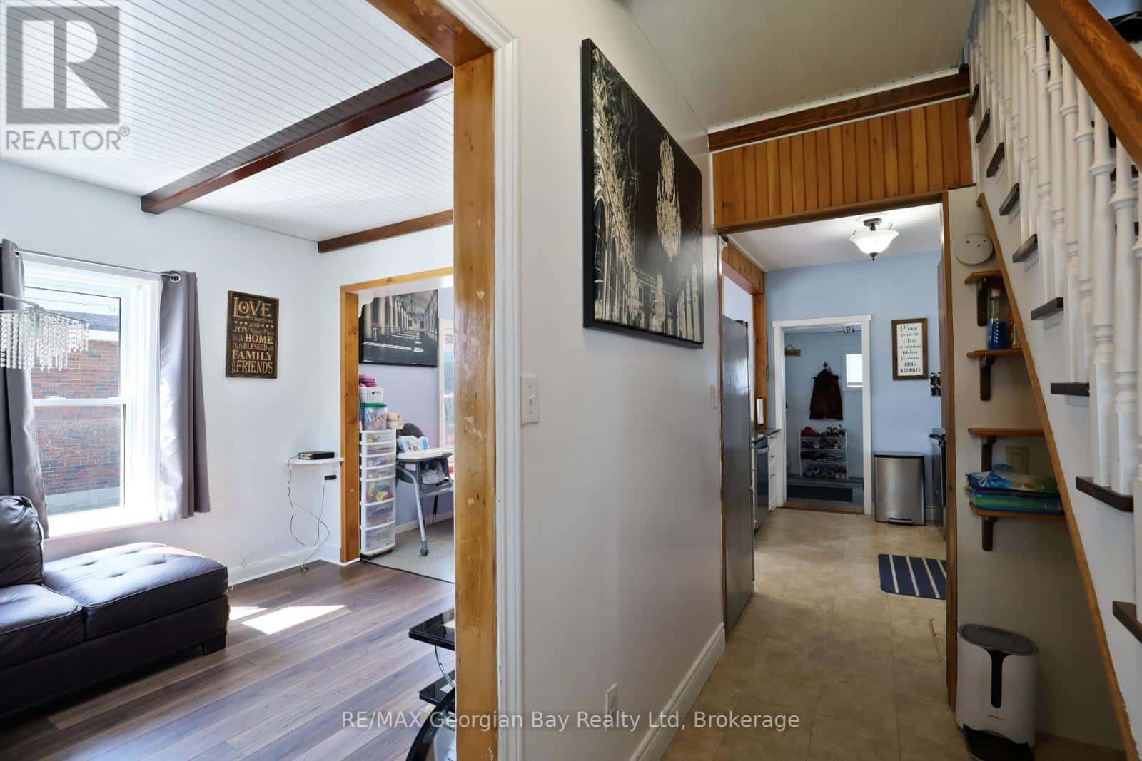 , Midland, Ontario — Midland, Ontario - Photo 4 of 42