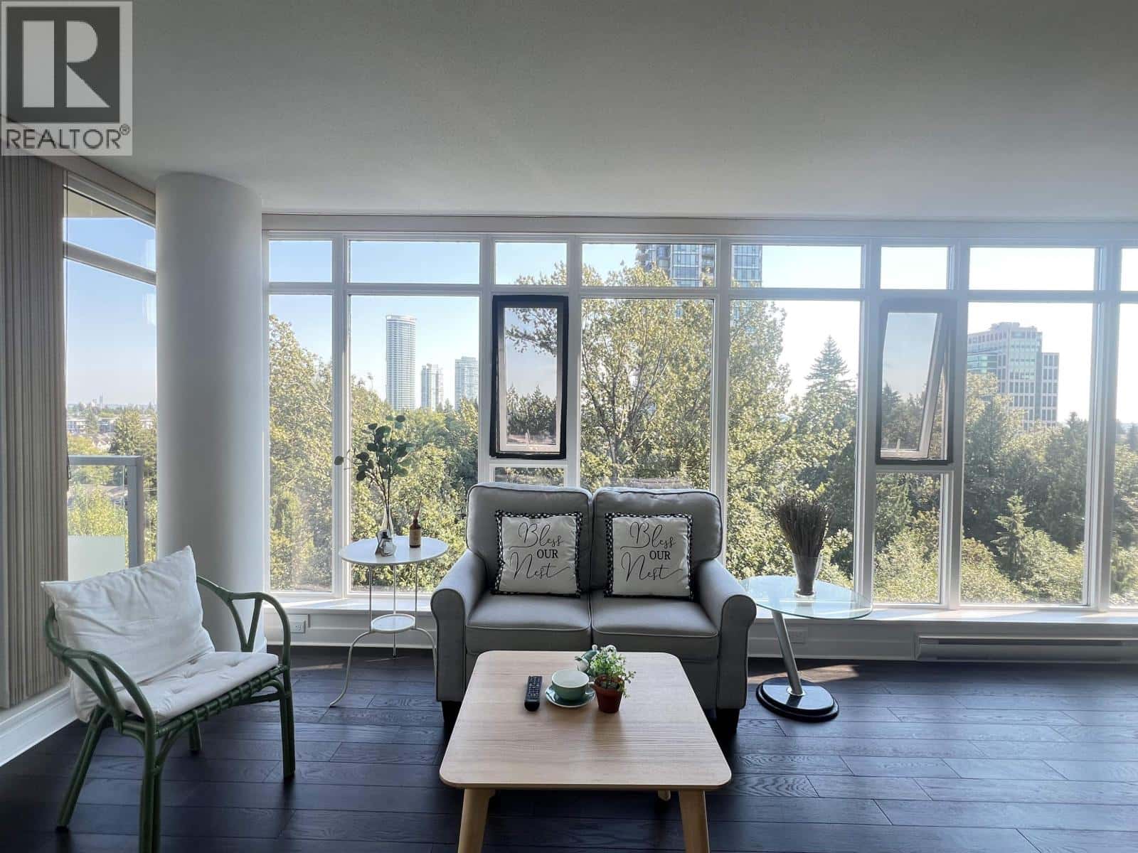 , Burnaby, British Columbia — Burnaby, British Columbia - Photo 2 of 38