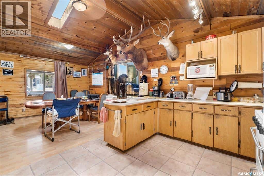 , Northern Admin District, Saskatchewan — Northern Admin District, Saskatchewan - Photo 3 of 37