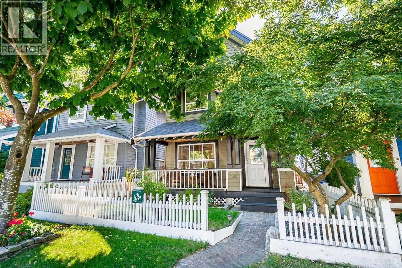 , New Westminster, — New Westminster - Photo 2 of 40