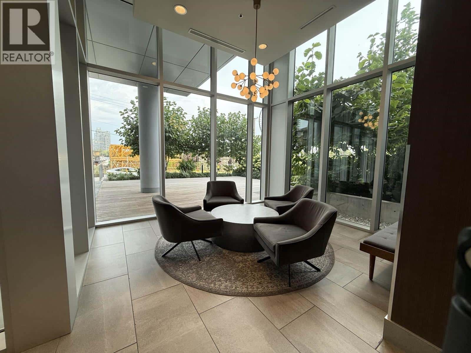 , Burnaby, — Burnaby - Photo 5 of 26