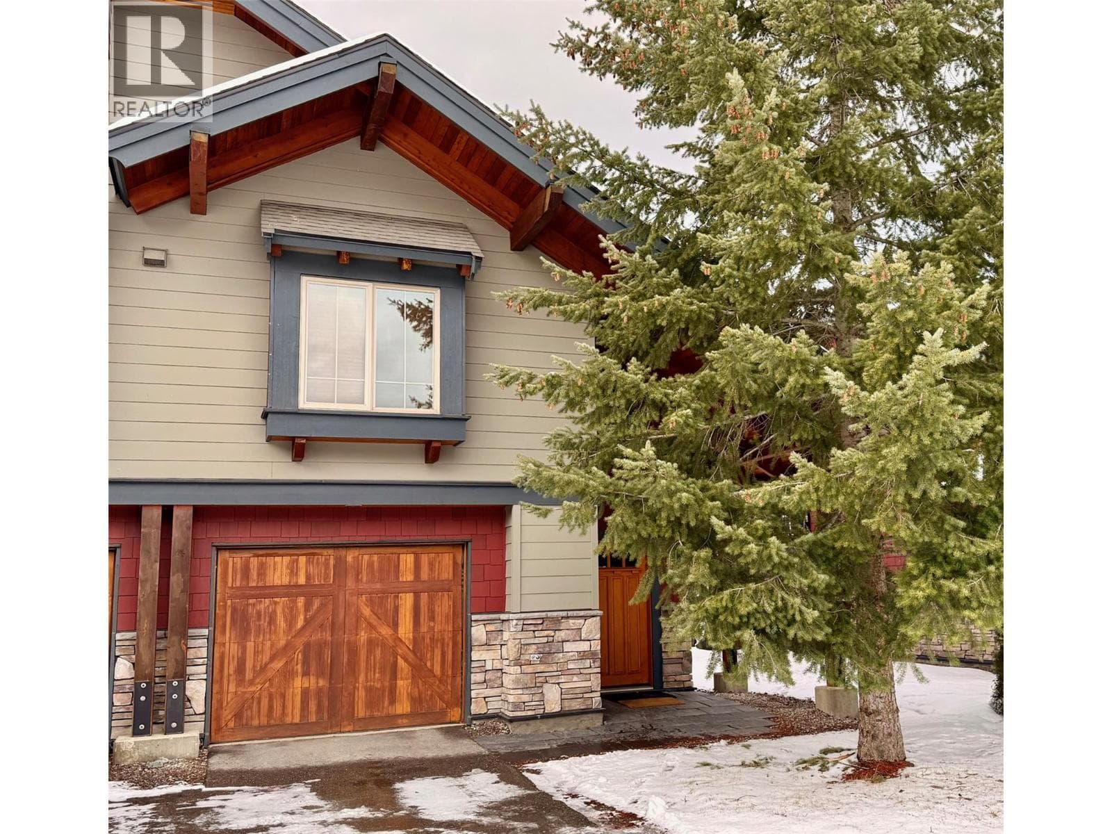 , Fernie, — Fernie - Main photo