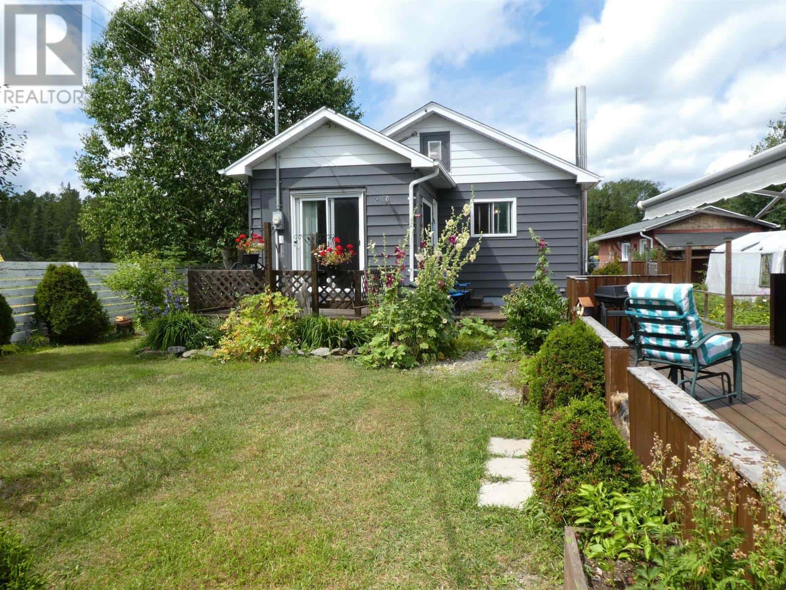 , Beardmore, — Beardmore - Photo 2 of 50