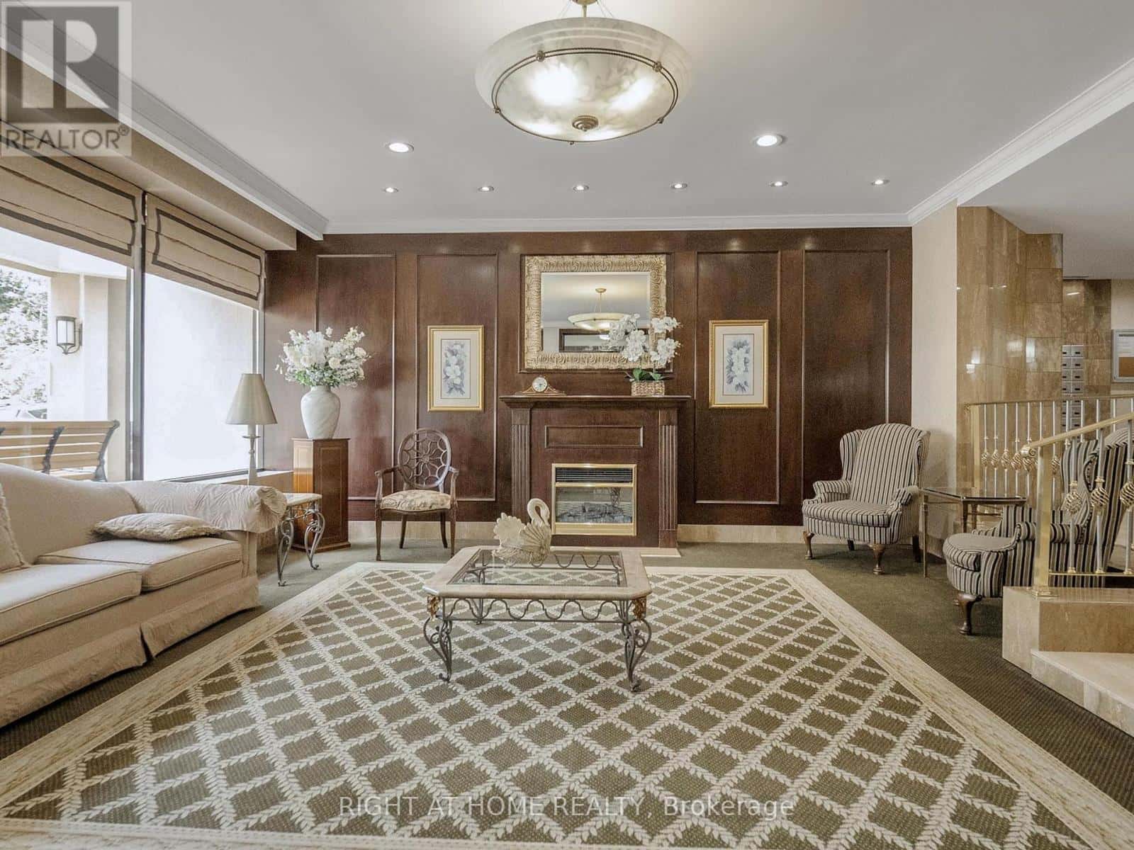 , Toronto (Westminster-Branson), — Toronto (Westminster-Branson) - Photo 5 of 44