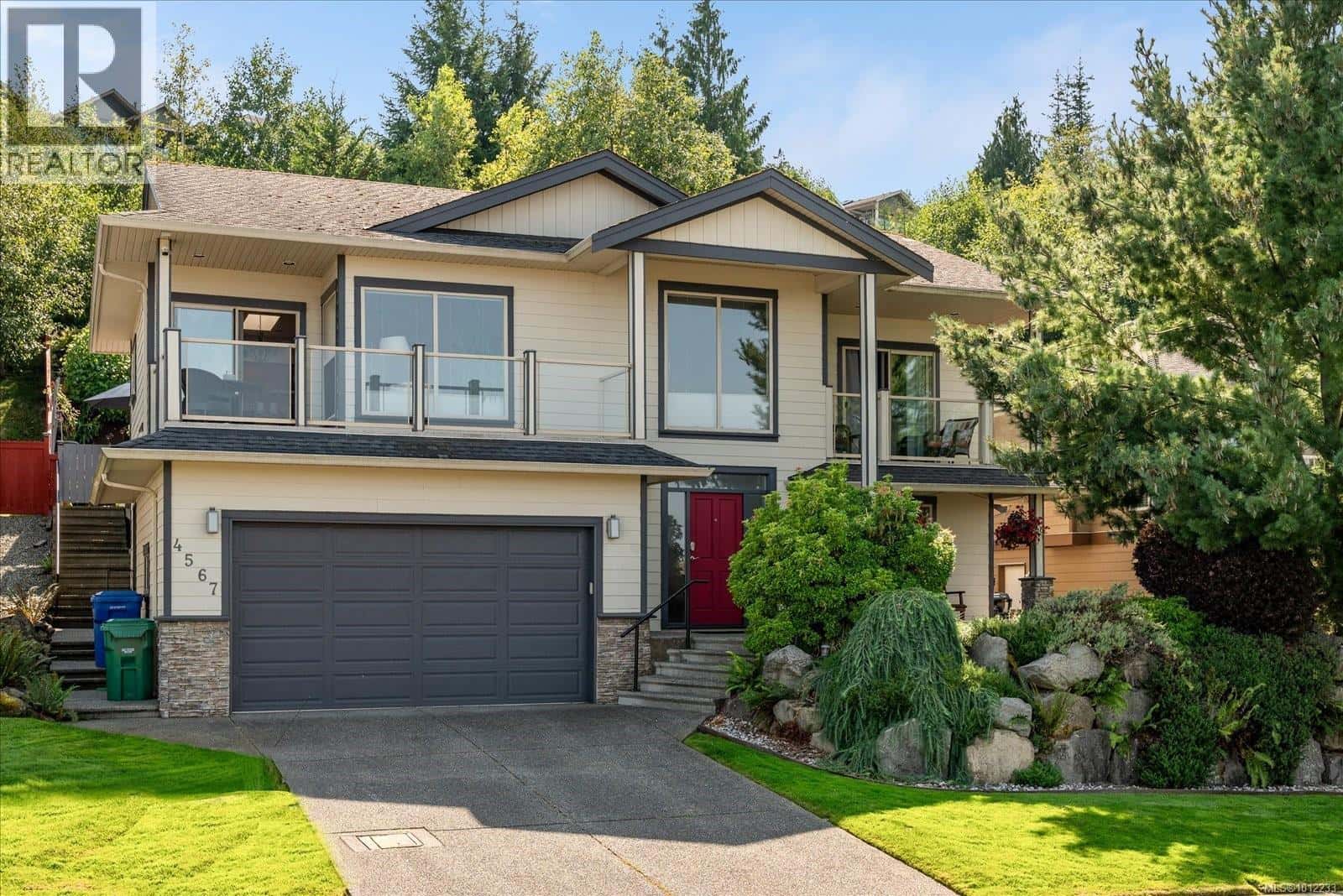 , Nanaimo, British Columbia — Nanaimo, British Columbia - Photo 2 of 47