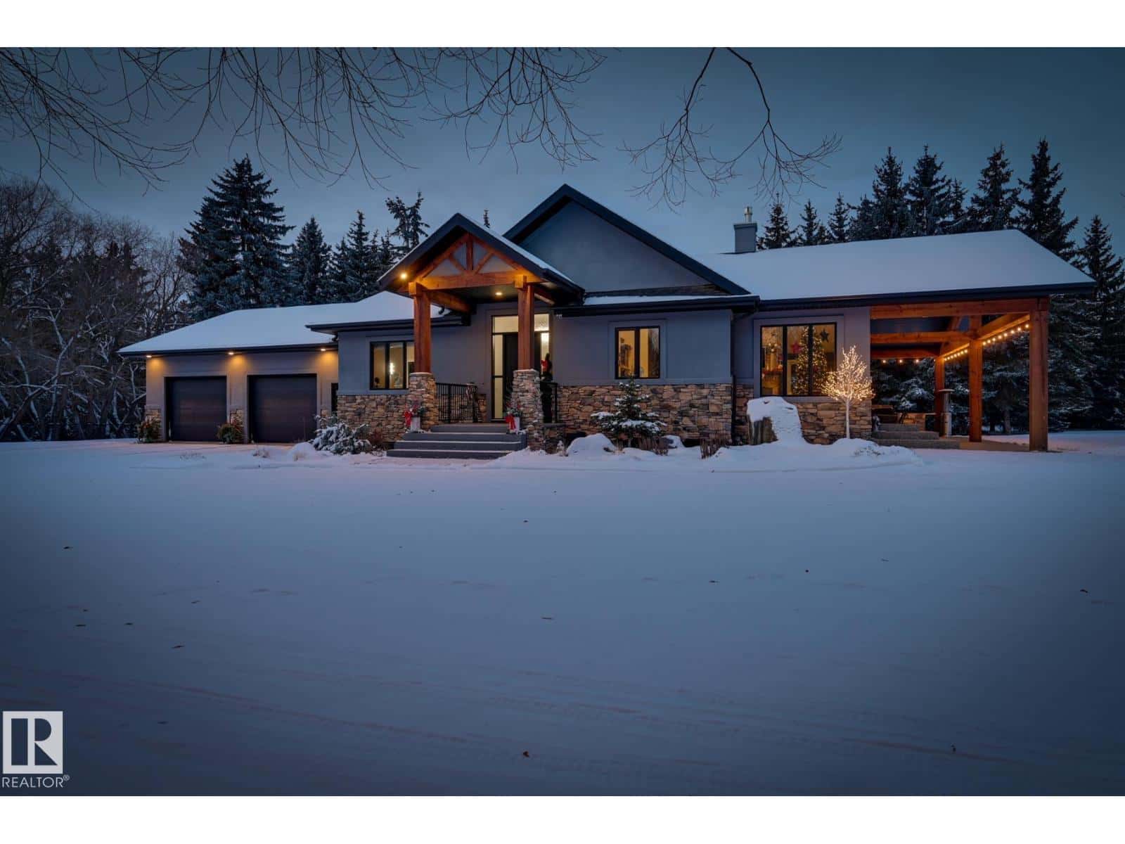 , Edmonton, — Edmonton - Photo 3 of 59