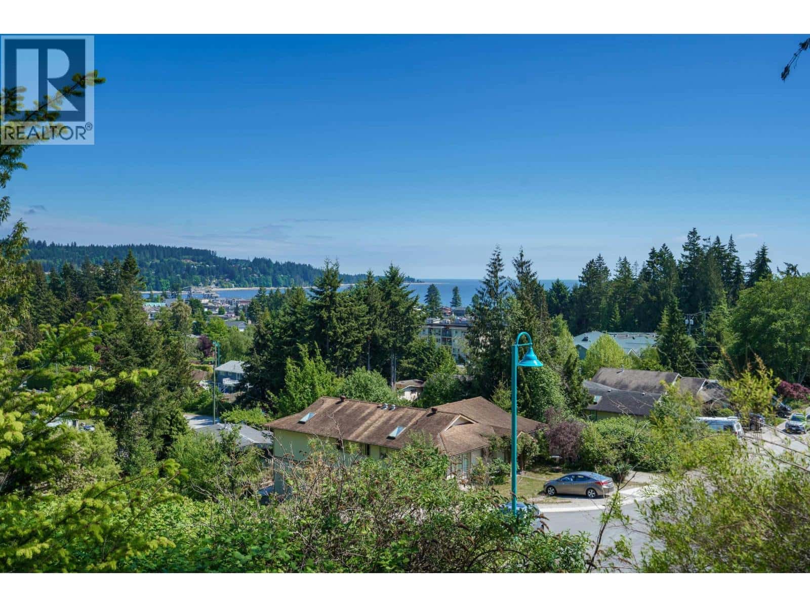 , Sechelt, — Sechelt - Photo 4 of 21