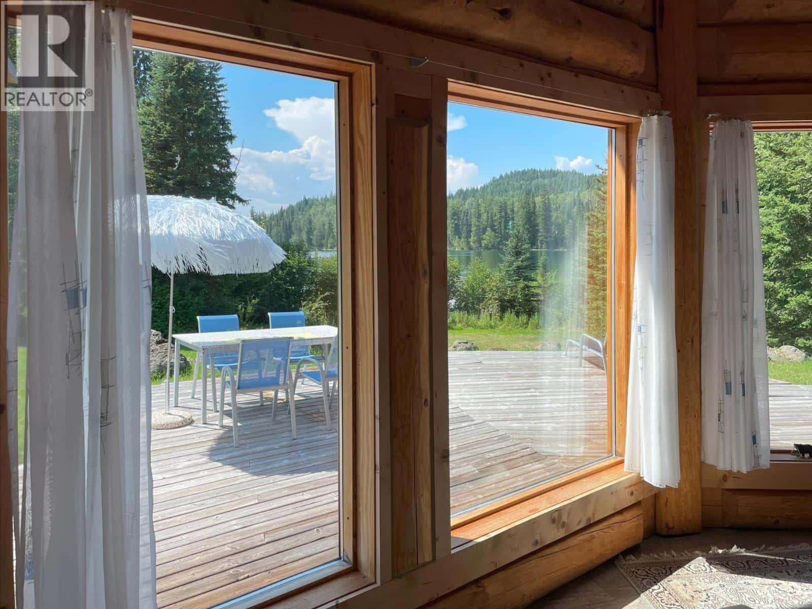 6326 LEAMONT PLACE — Horsefly, British Columbia - Photo 3 of 40