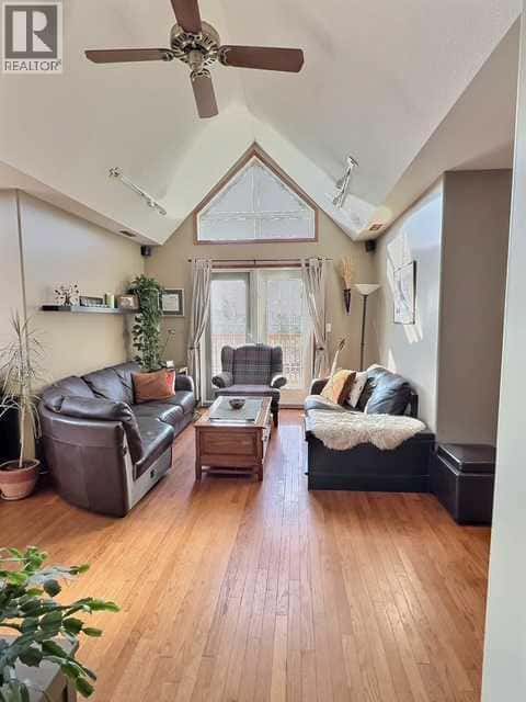 , Jasper, — Jasper - Photo 2 of 44