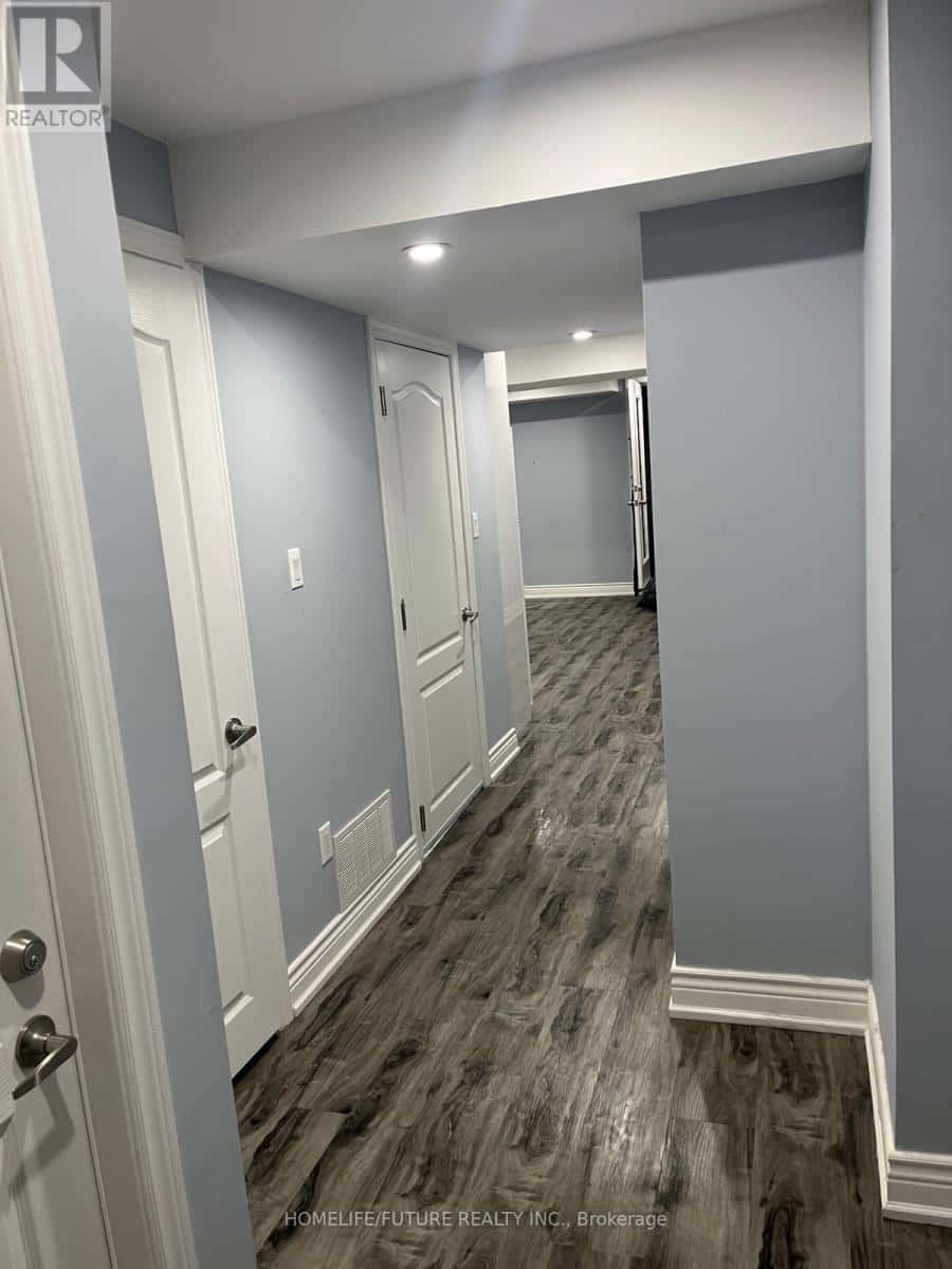 , Markham (Cornell), Ontario — Markham (Cornell), Ontario - Photo 3 of 6