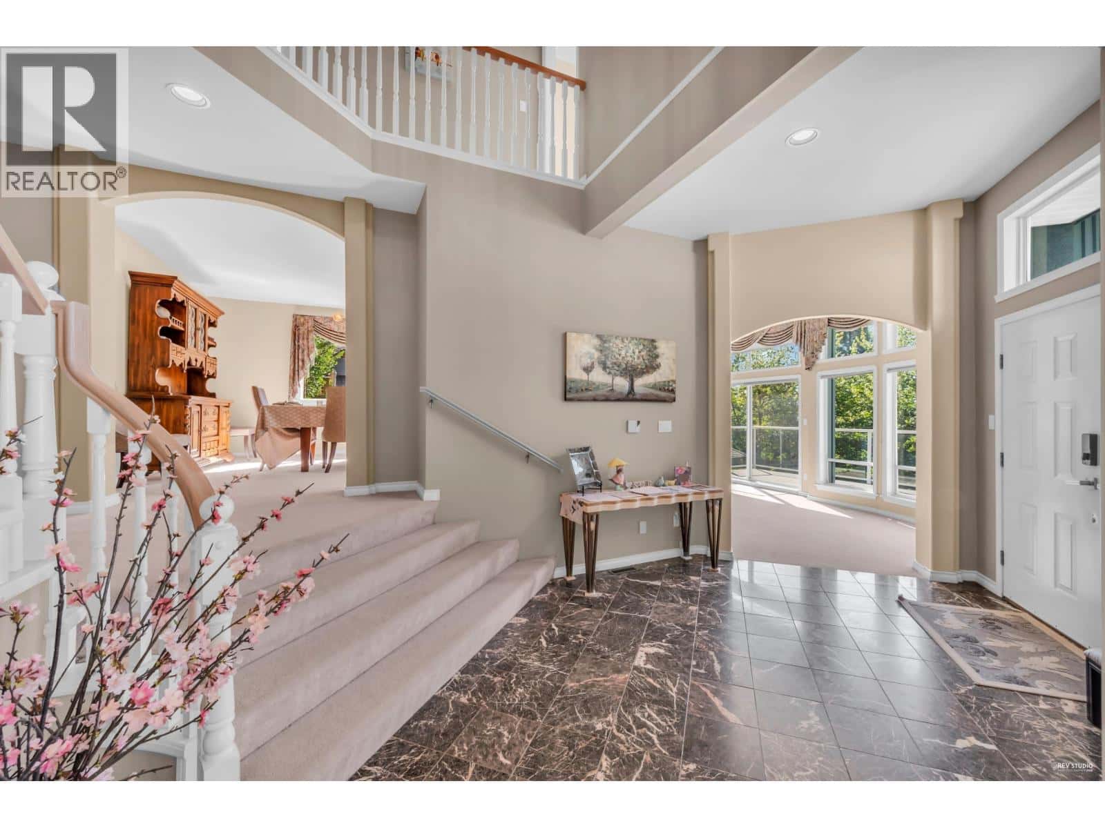 , North Vancouver, British Columbia — North Vancouver, British Columbia - Photo 3 of 40