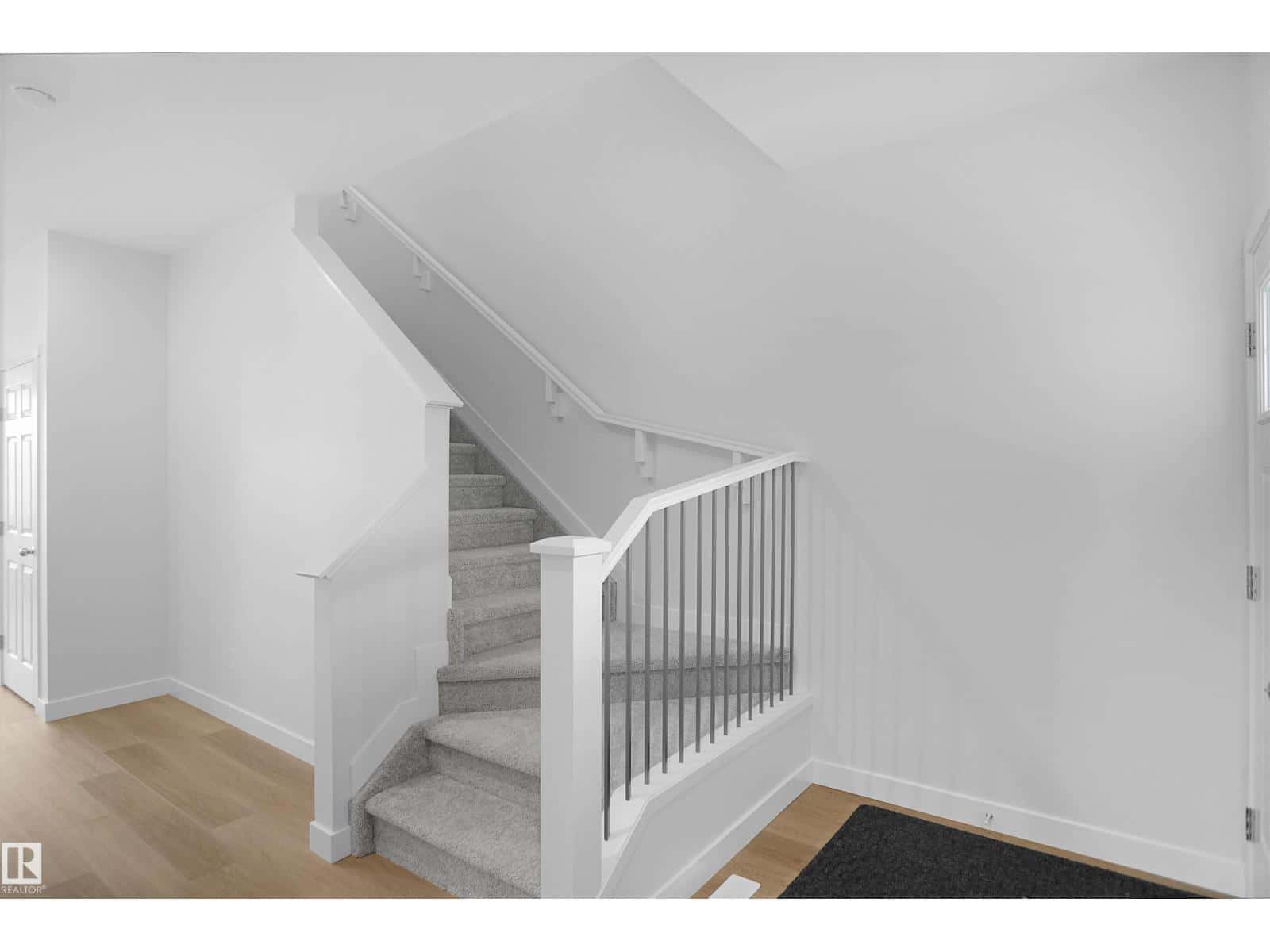 , Edmonton, — Edmonton - Photo 4 of 21