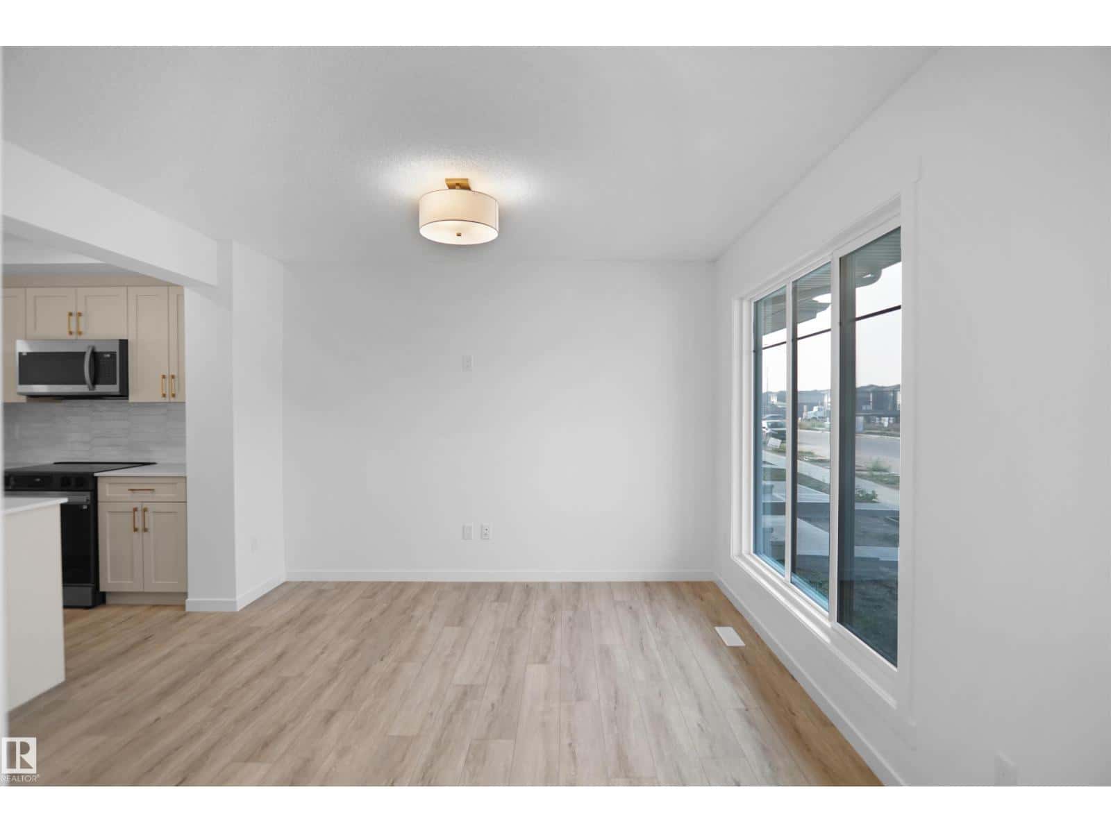 , Edmonton, Alberta — Edmonton, Alberta - Photo 5 of 29