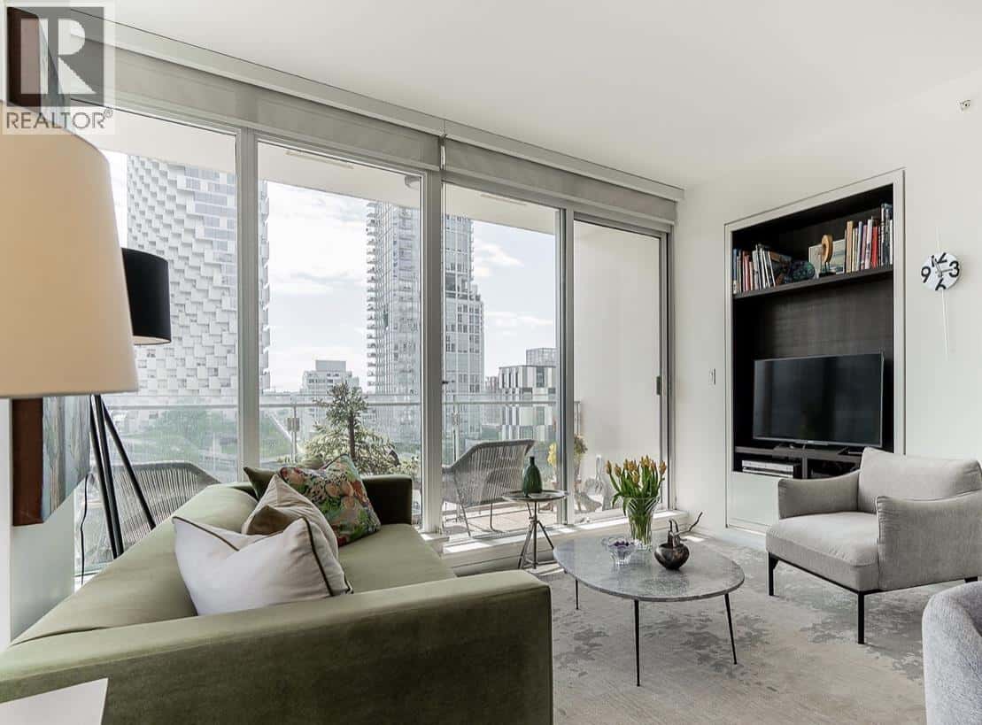 , Vancouver, British Columbia — Vancouver, British Columbia - Photo 4 of 39