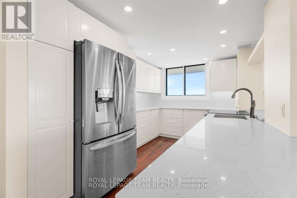 , Ottawa, Ontario — Ottawa, Ontario - Photo 5 of 33