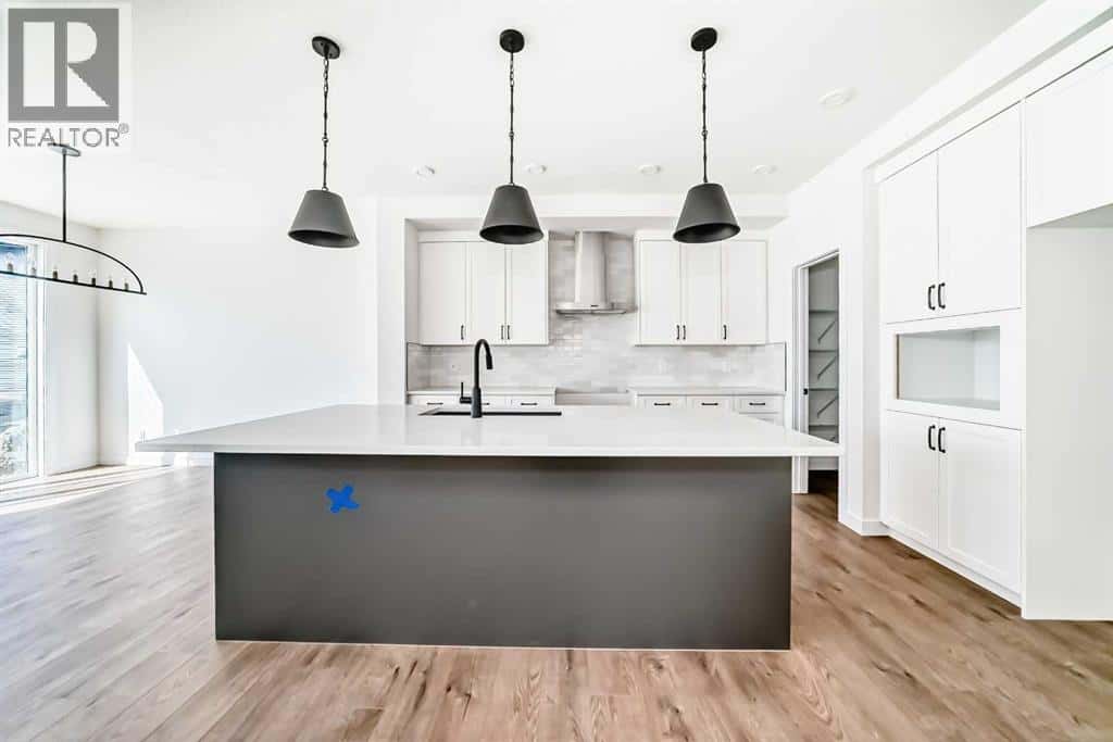 , Cochrane, Alberta — Cochrane, Alberta - Photo 3 of 98