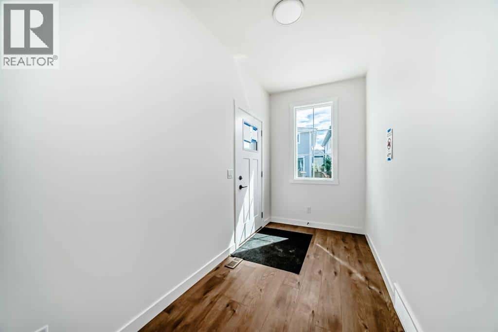 , Cochrane, — Cochrane - Photo 2 of 98