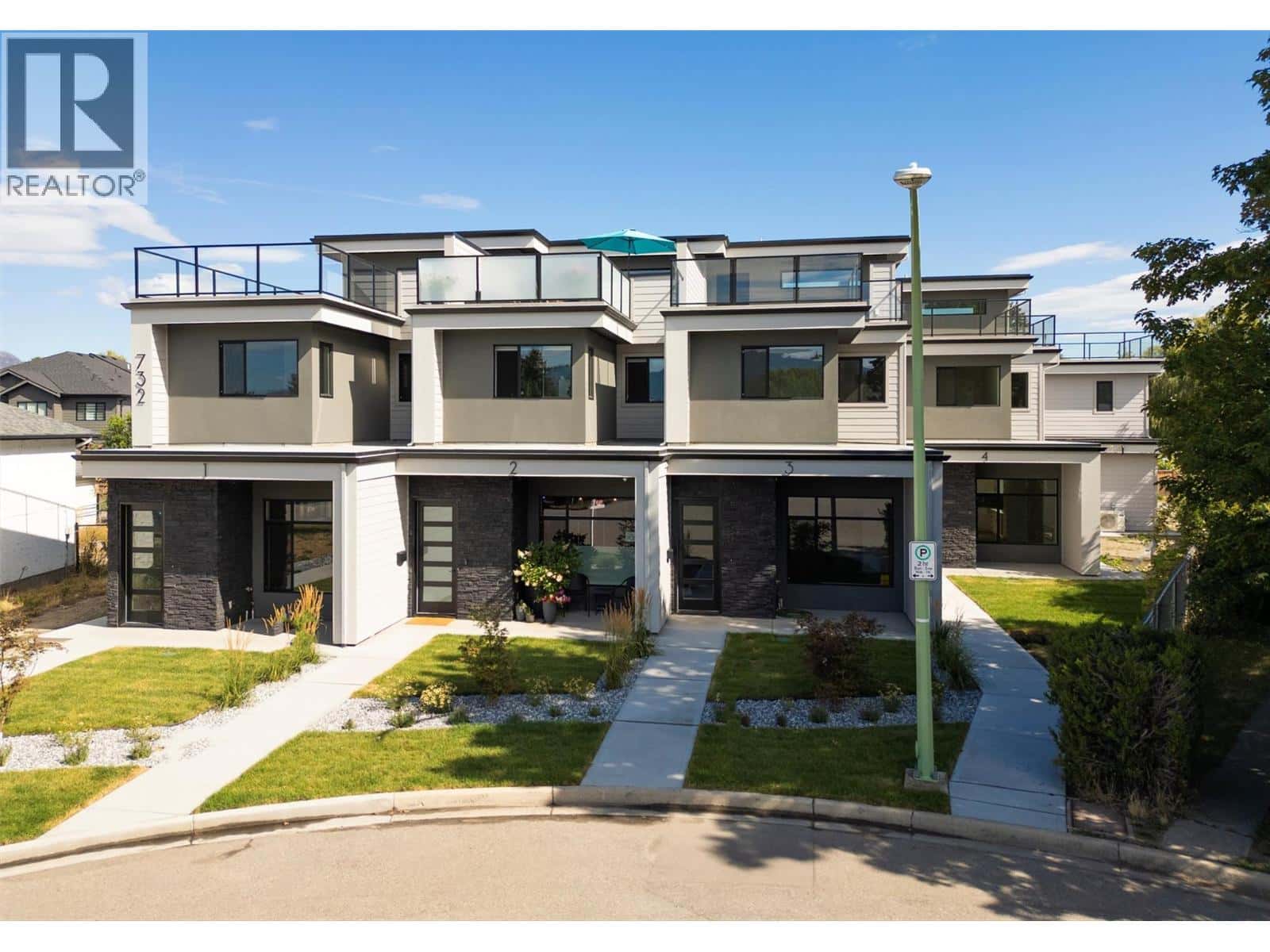 , Kelowna, British Columbia — Kelowna, British Columbia - Photo 4 of 126