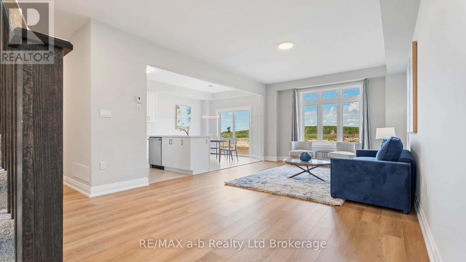 , Norwich (Norwich Town), — Norwich (Norwich Town) - Photo 3 of 27