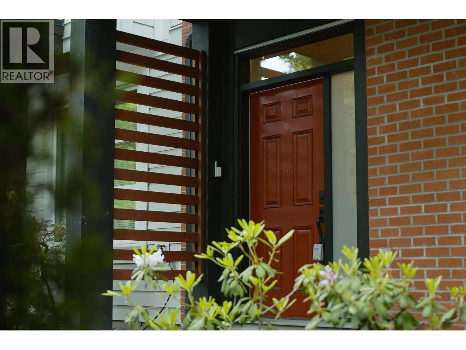 , Coquitlam, — Coquitlam - Photo 2 of 19