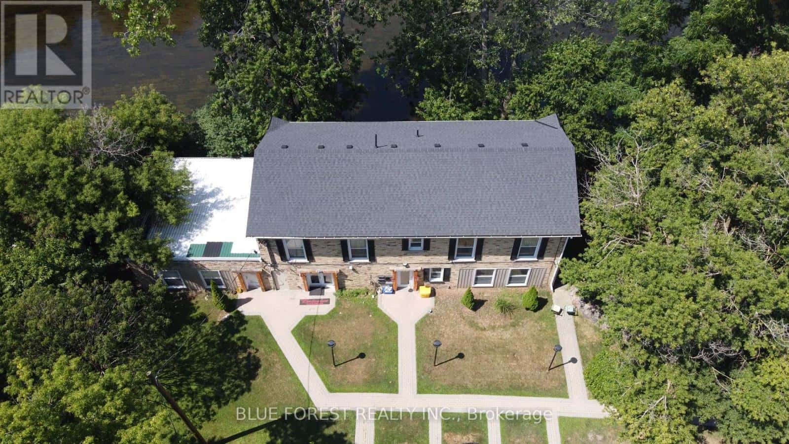 , London South (South F), — London South (South F) - Photo 2 of 41