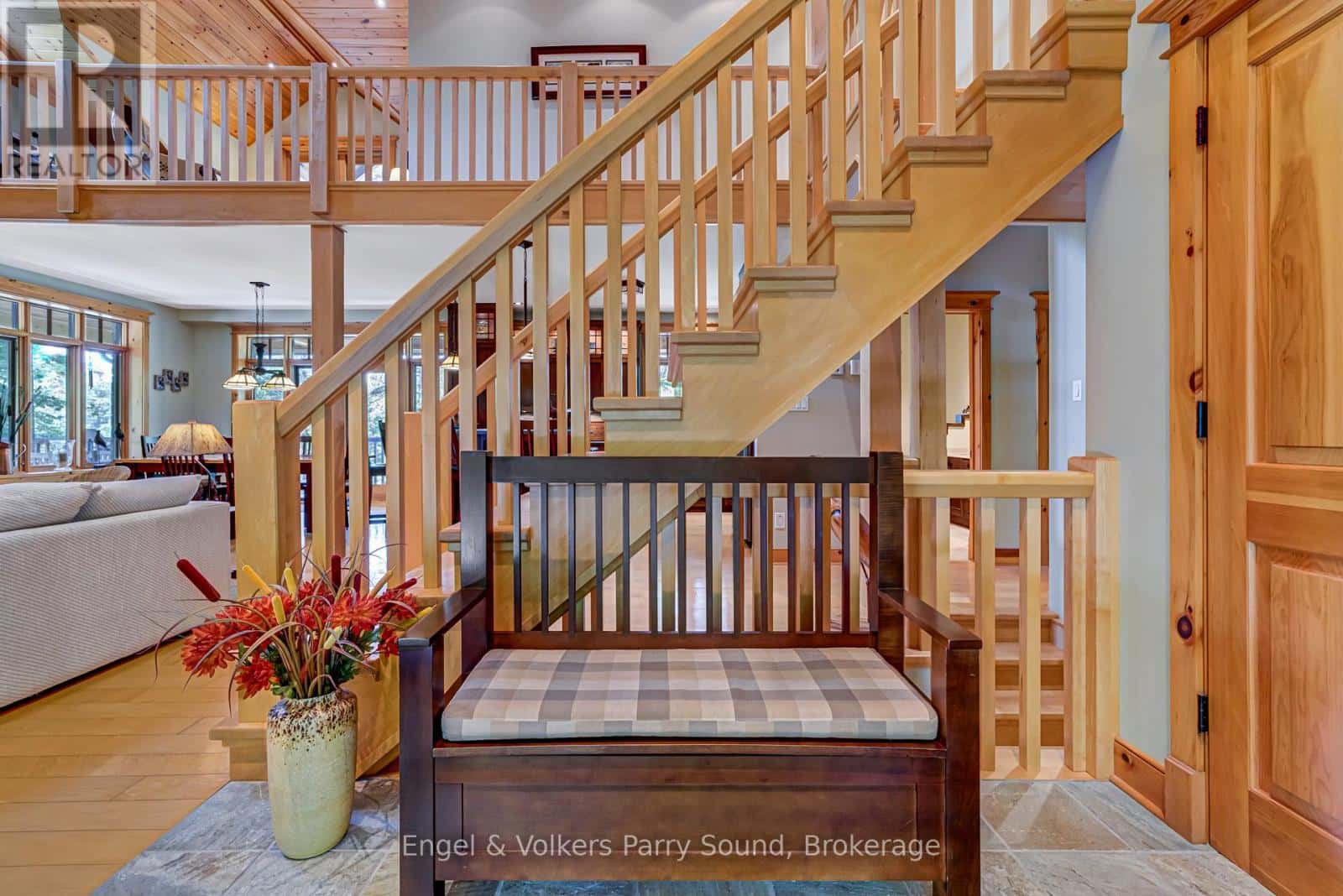 , Whitestone (Dunchurch), Ontario — Whitestone (Dunchurch), Ontario - Photo 4 of 48