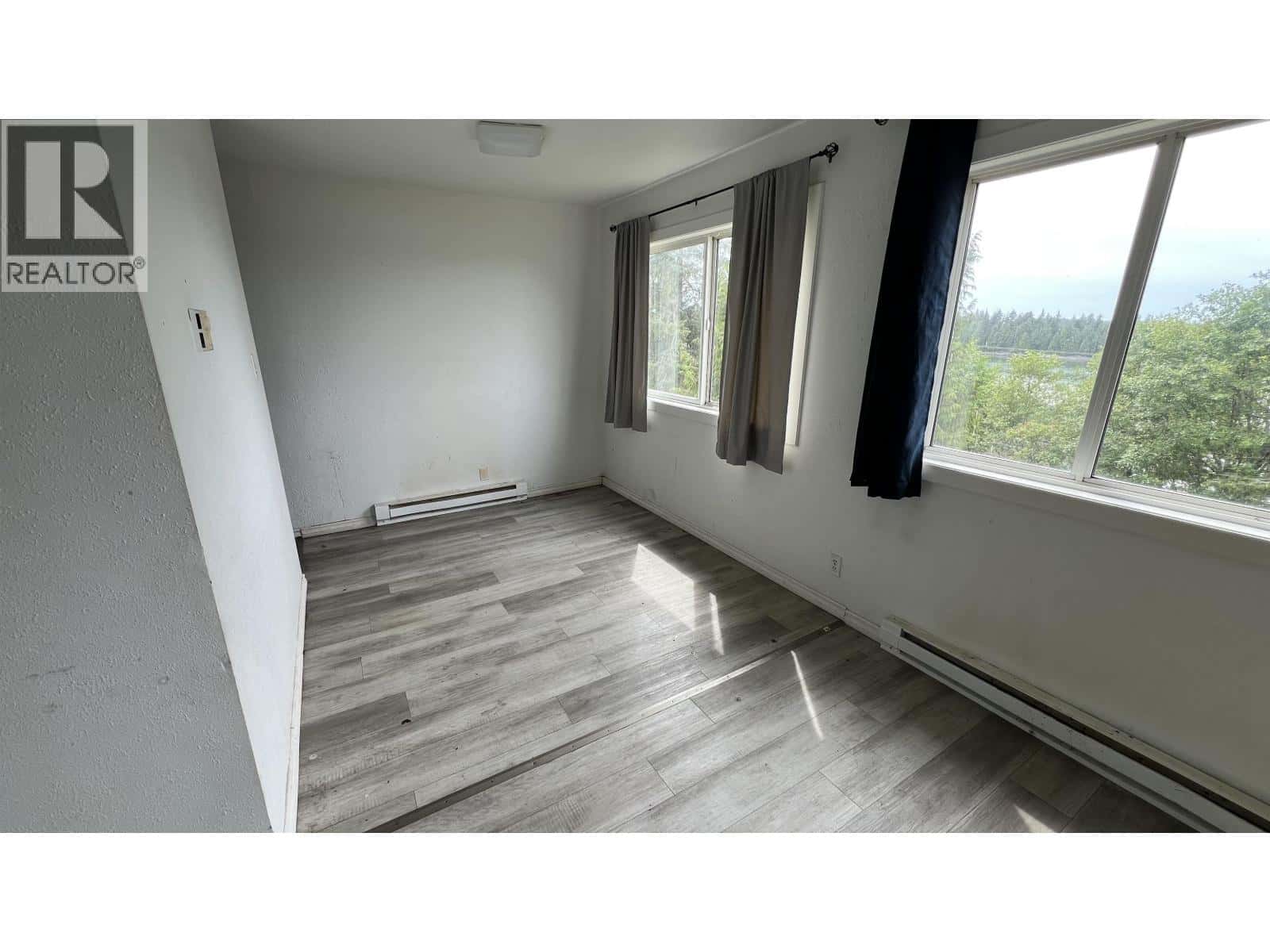 , Port Edward, British Columbia — Port Edward, British Columbia - Photo 2 of 30