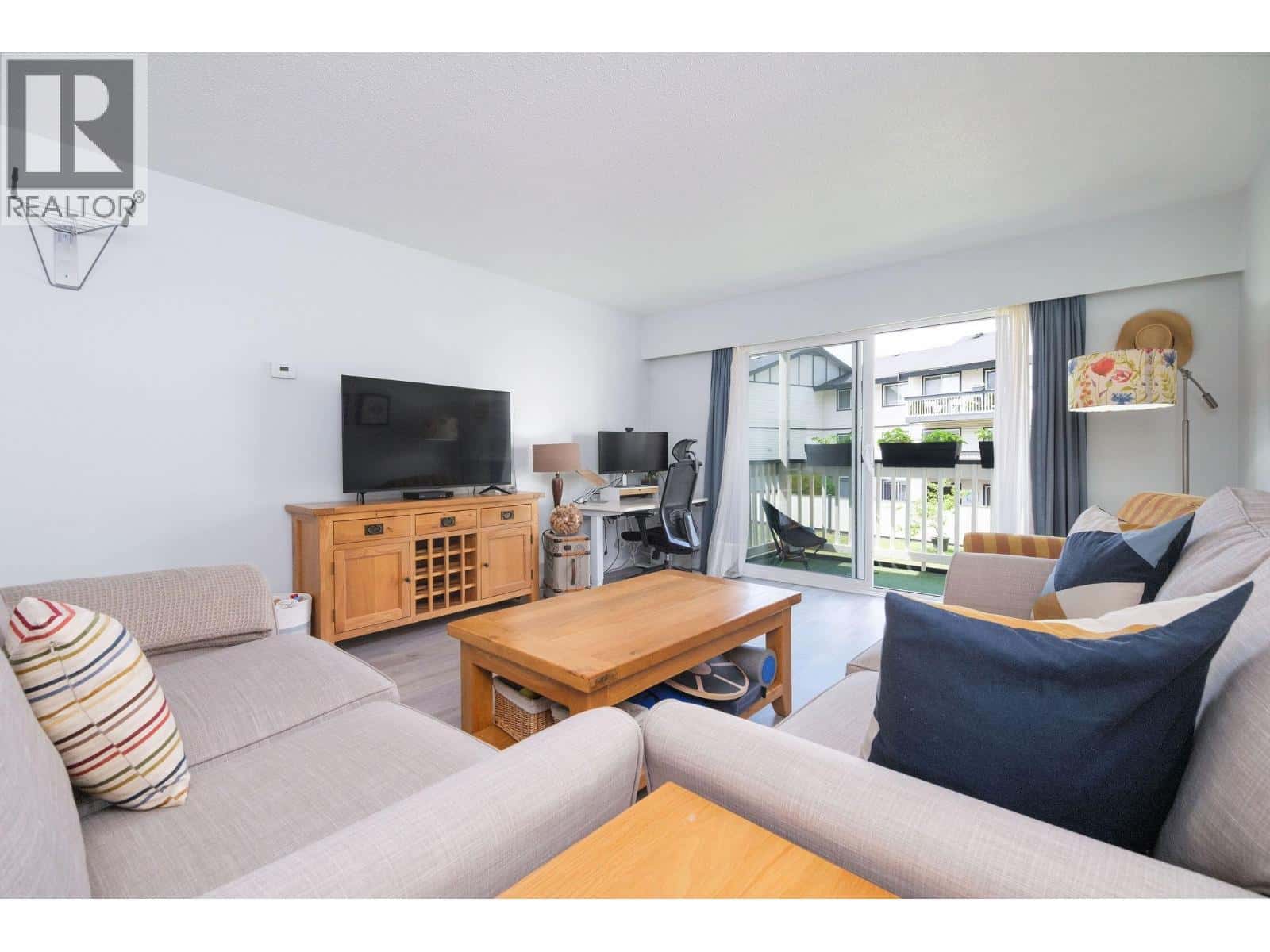 , North Vancouver, — North Vancouver - Photo 4 of 24