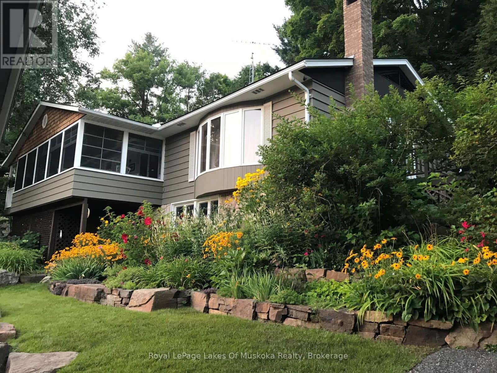 4 - 1027 OLD BRIDGE ROAD — Muskoka Lakes (Medora) - Photo 5 of 39