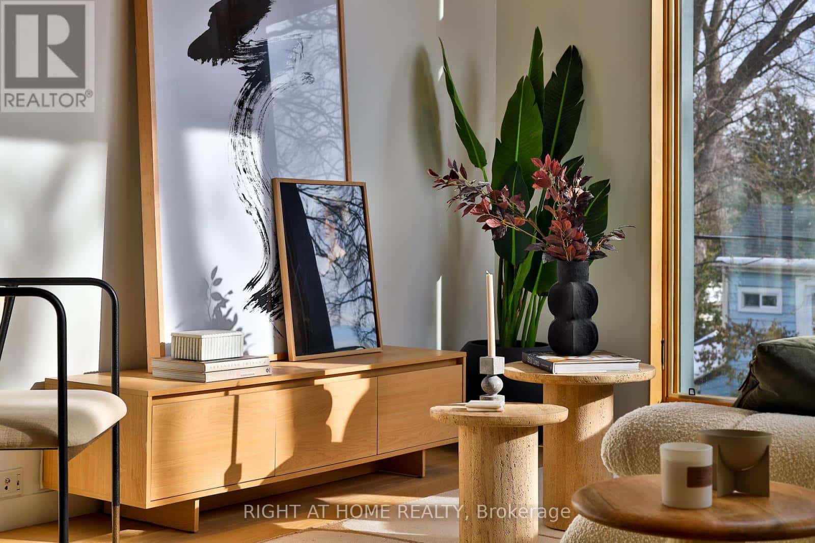 , Toronto (University), — Toronto (University) - Photo 4 of 25