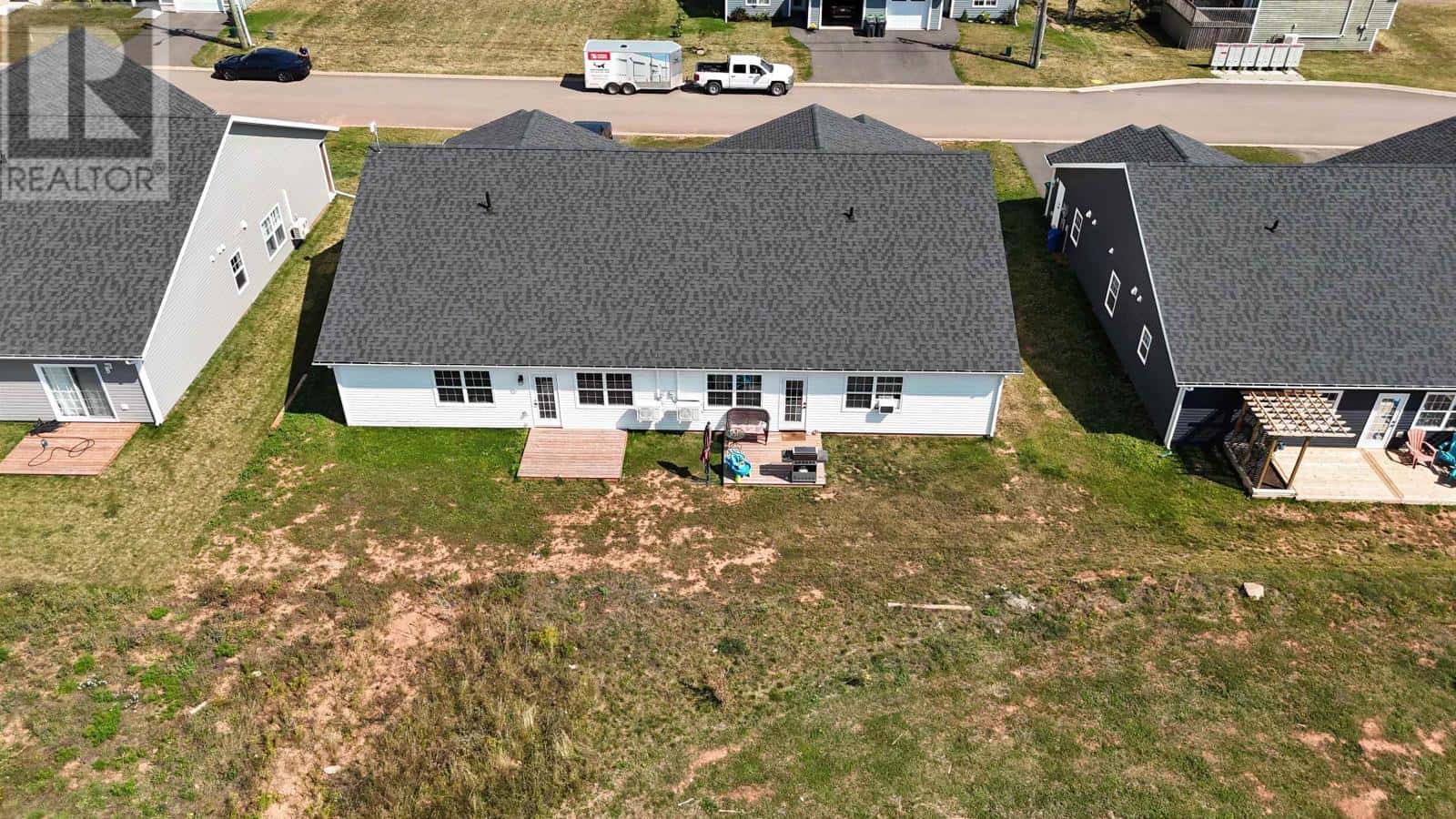 , Summerside, — Summerside - Photo 2 of 23