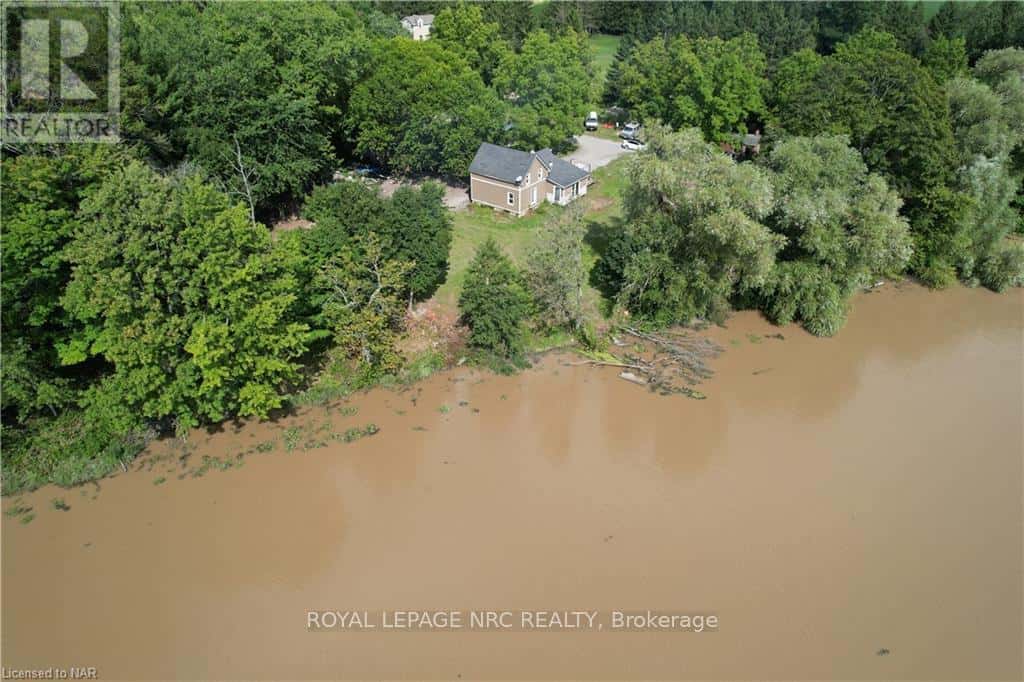 , Pelham (Fenwick), Ontario — Pelham (Fenwick), Ontario - Photo 5 of 12