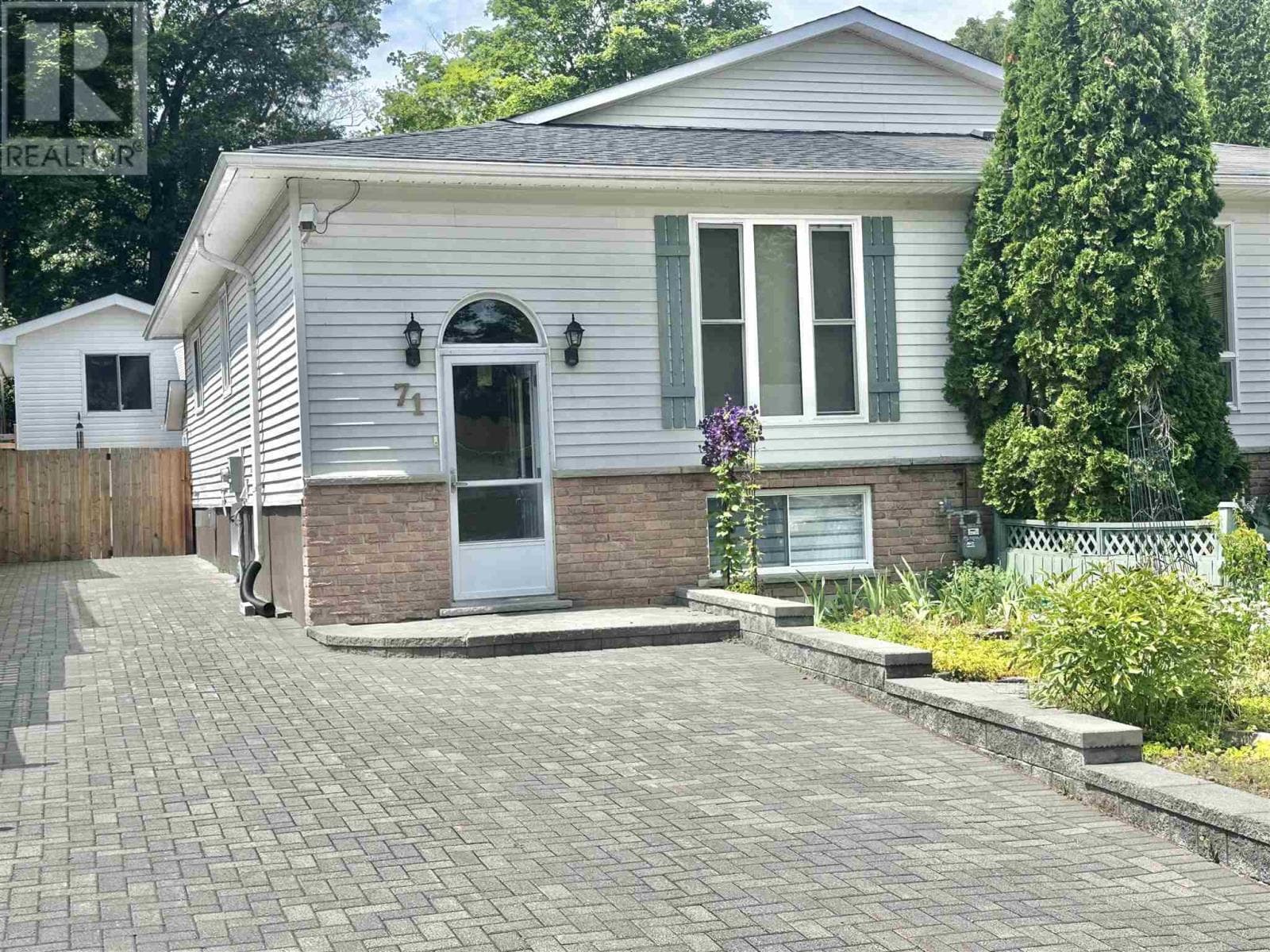 , Elliot Lake, — Elliot Lake - Main photo