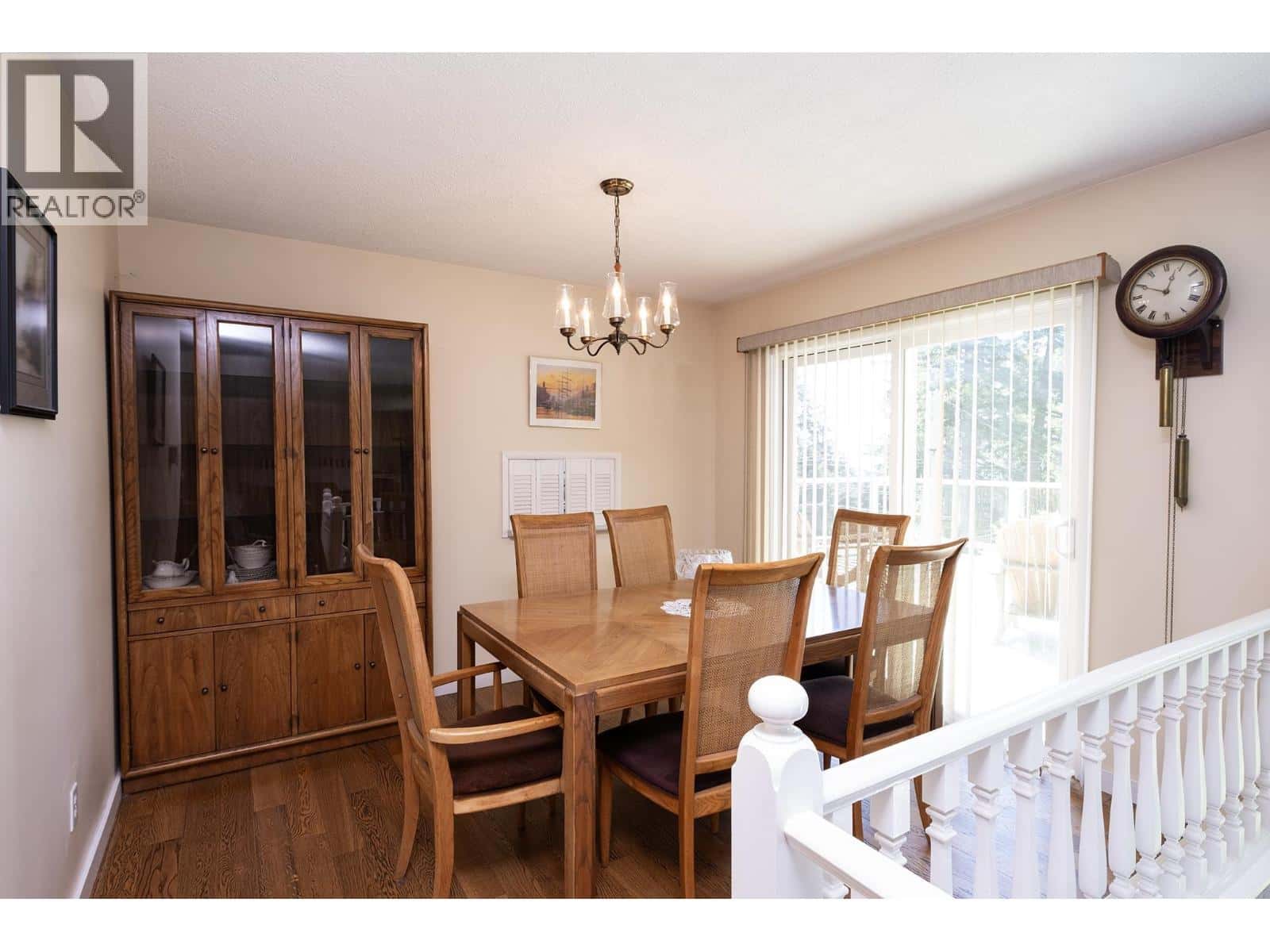 , Gibsons, British Columbia — Gibsons, British Columbia - Photo 5 of 38