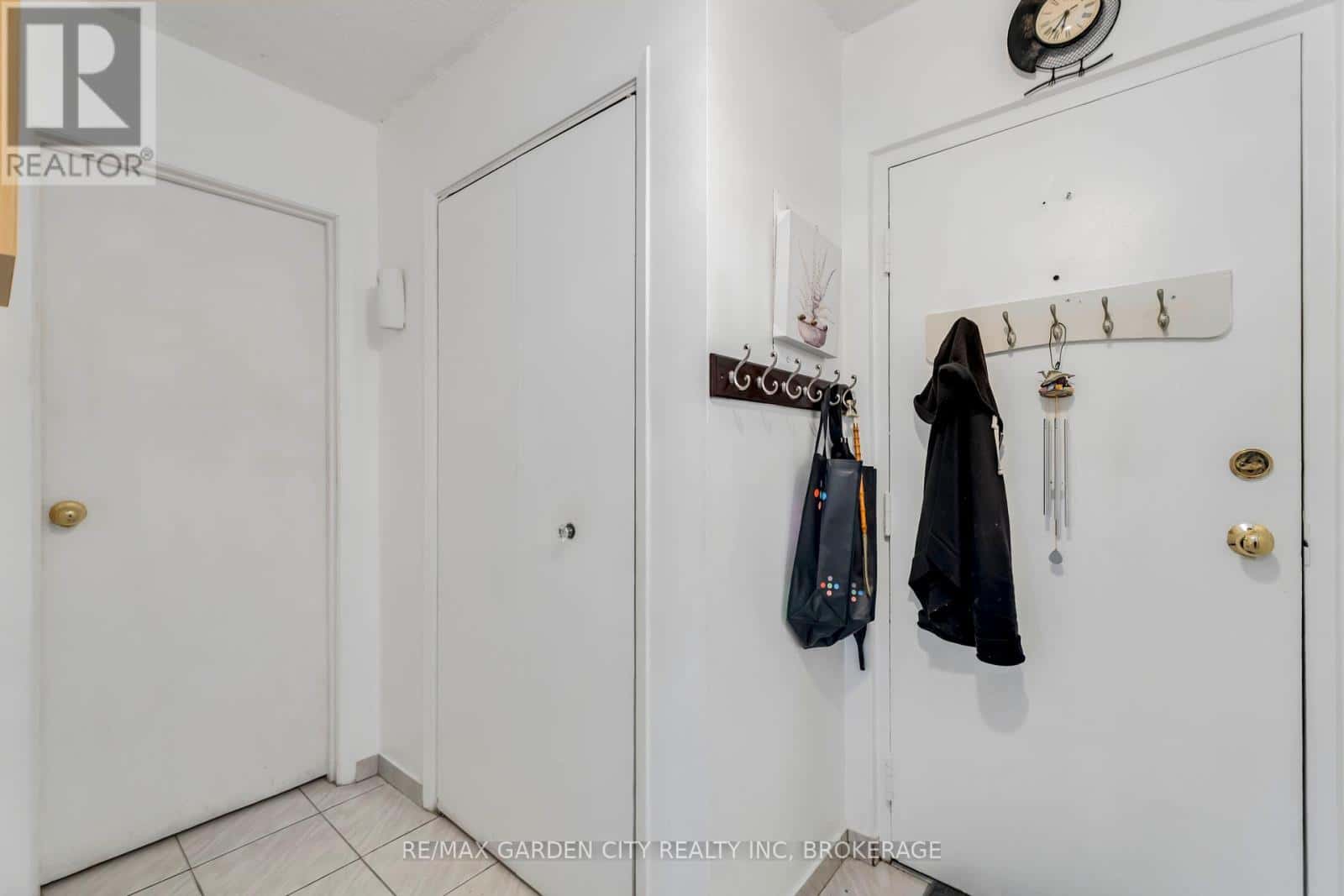 , Niagara Falls (Downtown), — Niagara Falls (Downtown) - Photo 5 of 30