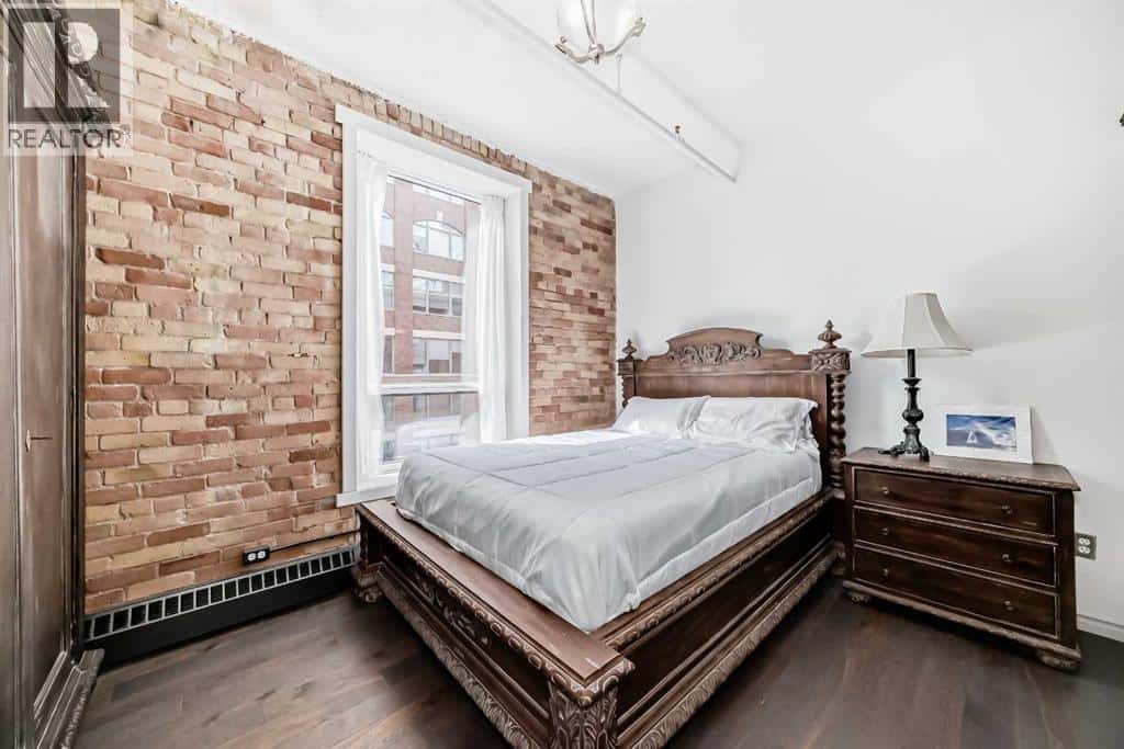 , Calgary, Alberta — Calgary, Alberta - Photo 3 of 82