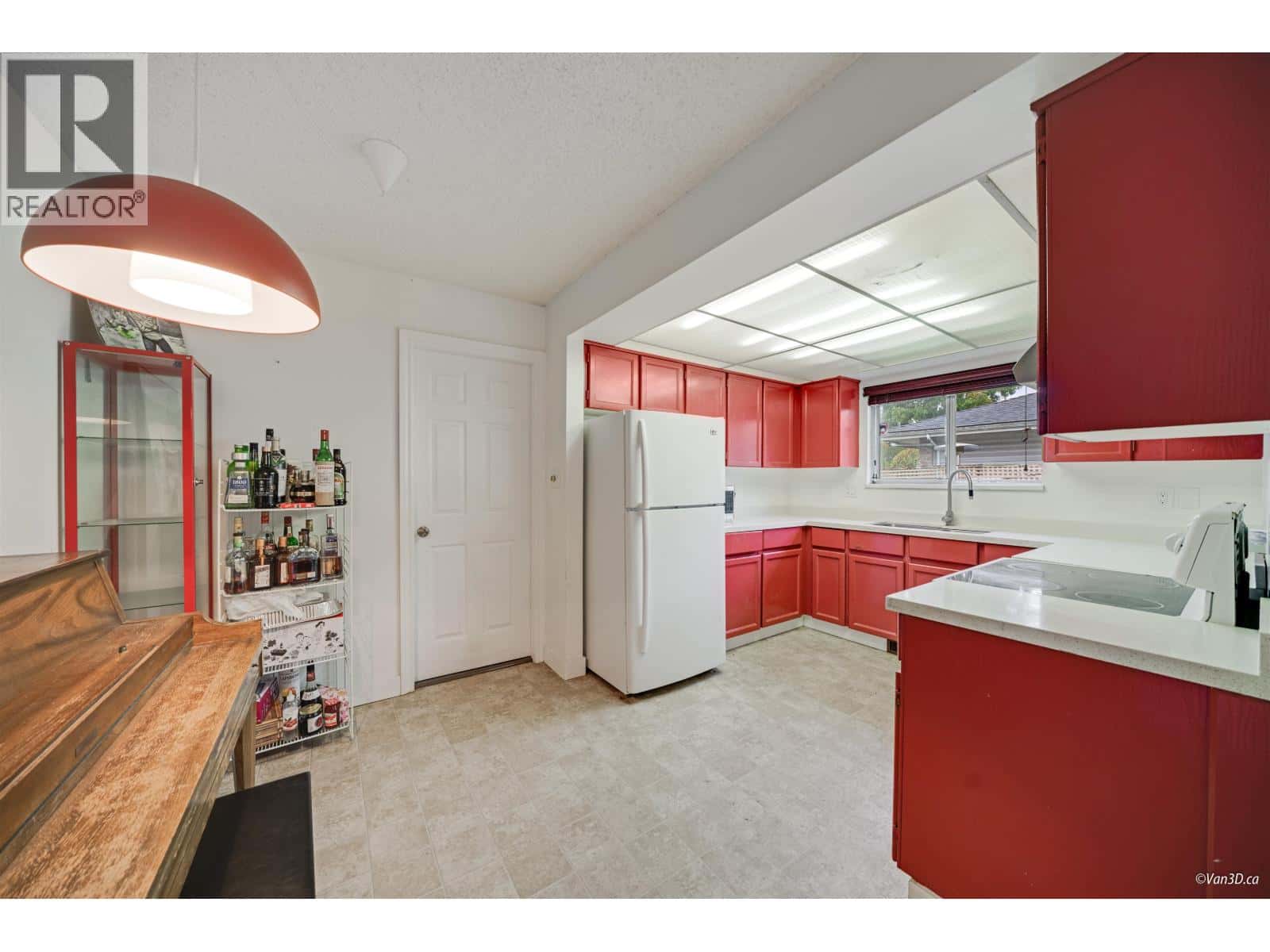 6220 LYNAS LANE — Richmond, British Columbia - Photo 5 of 25