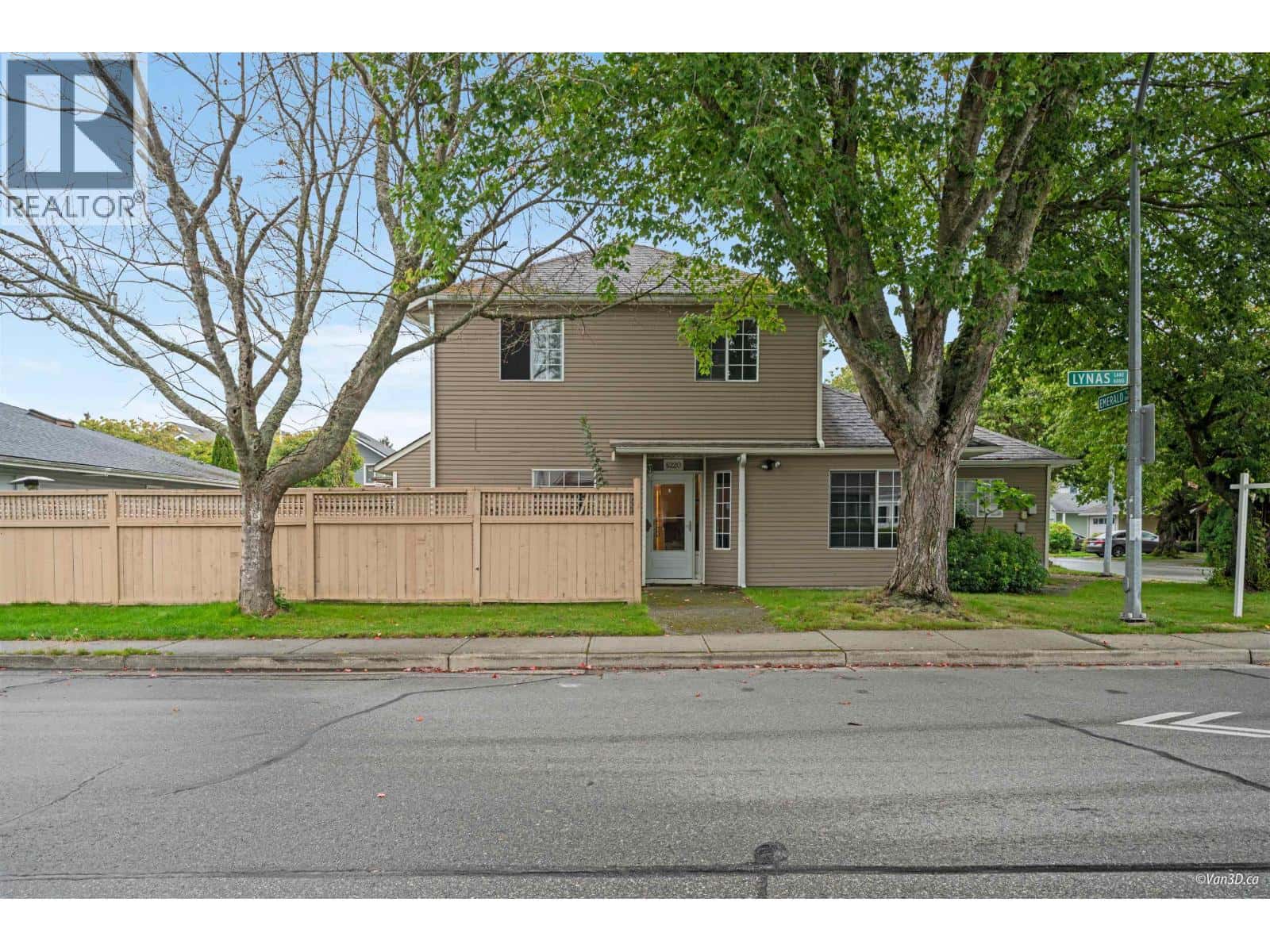 6220 LYNAS LANE — Richmond, British Columbia - Photo 2 of 25