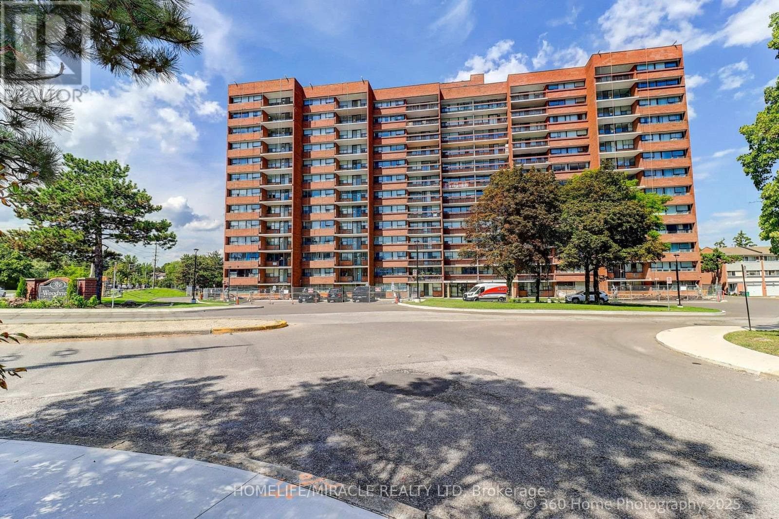 409 - 3501 GLEN ERIN DRIVE — Mississauga (Erin Mills) - Main photo