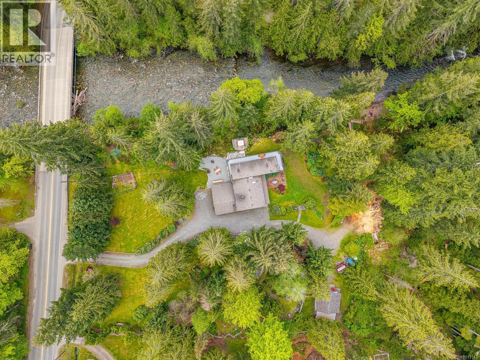 , Courtenay, — Courtenay - Main photo