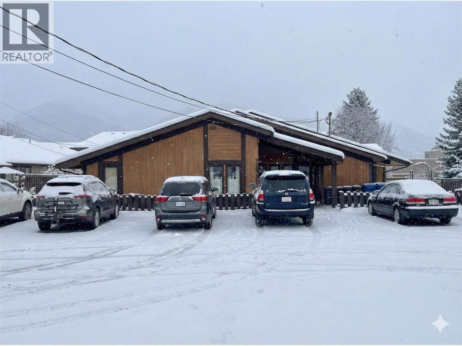 717 12TH Avenue Unit# 8 — Invermere - Main photo