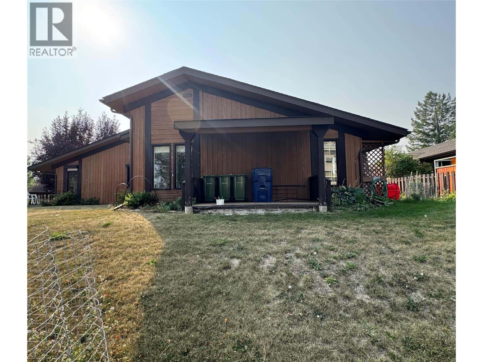 717 12TH Avenue Unit# 8 — Invermere - Photo 3 of 20