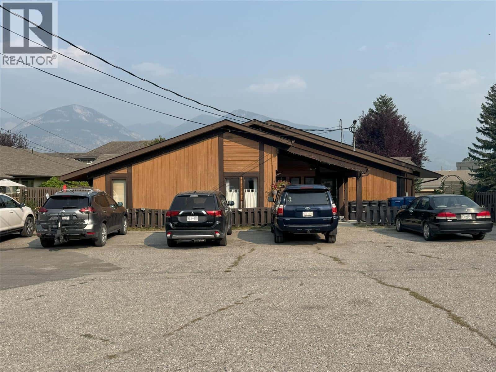 717 12TH Avenue Unit# 8 — Invermere - Photo 5 of 20