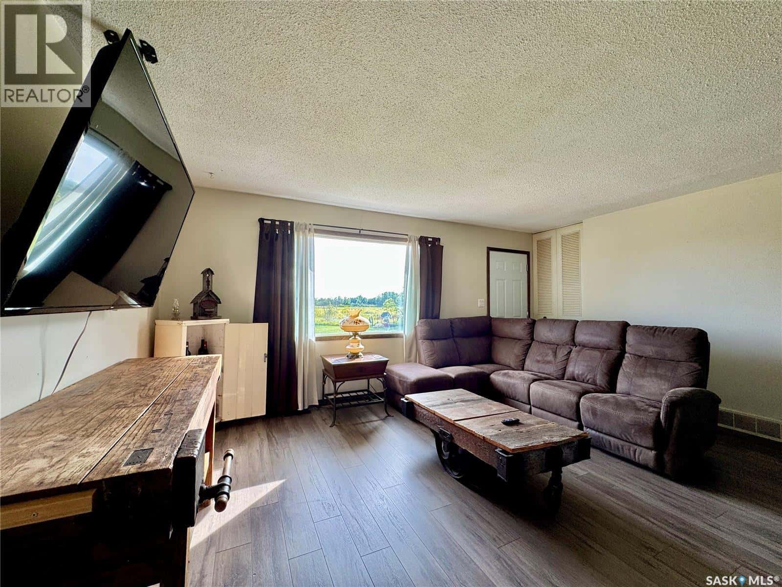 , Cana Rm No. 214, — Cana Rm No. 214 - Photo 4 of 50