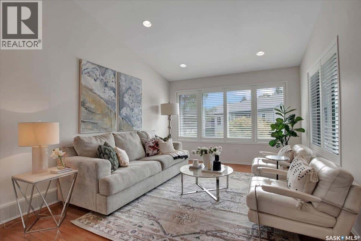 , Saskatoon, Saskatchewan — Saskatoon, Saskatchewan - Photo 2 of 41