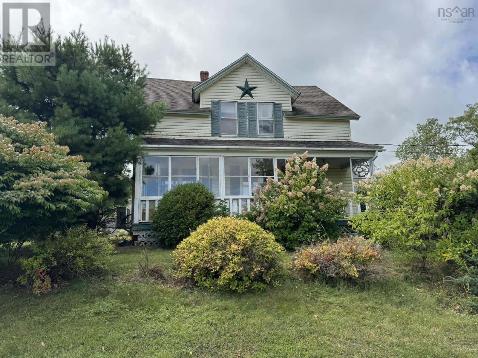 380 Truro Heights Road — Truro Heights - Photo 4 of 47