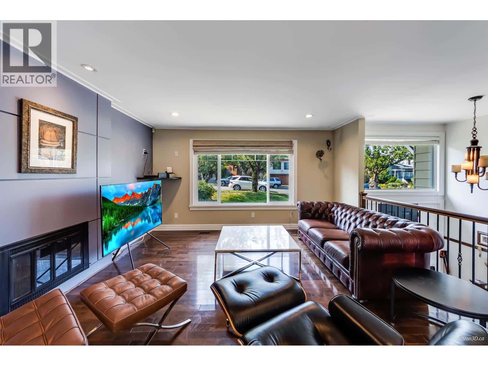 6142 LEIBLY AVENUE — Burnaby - Photo 4 of 34