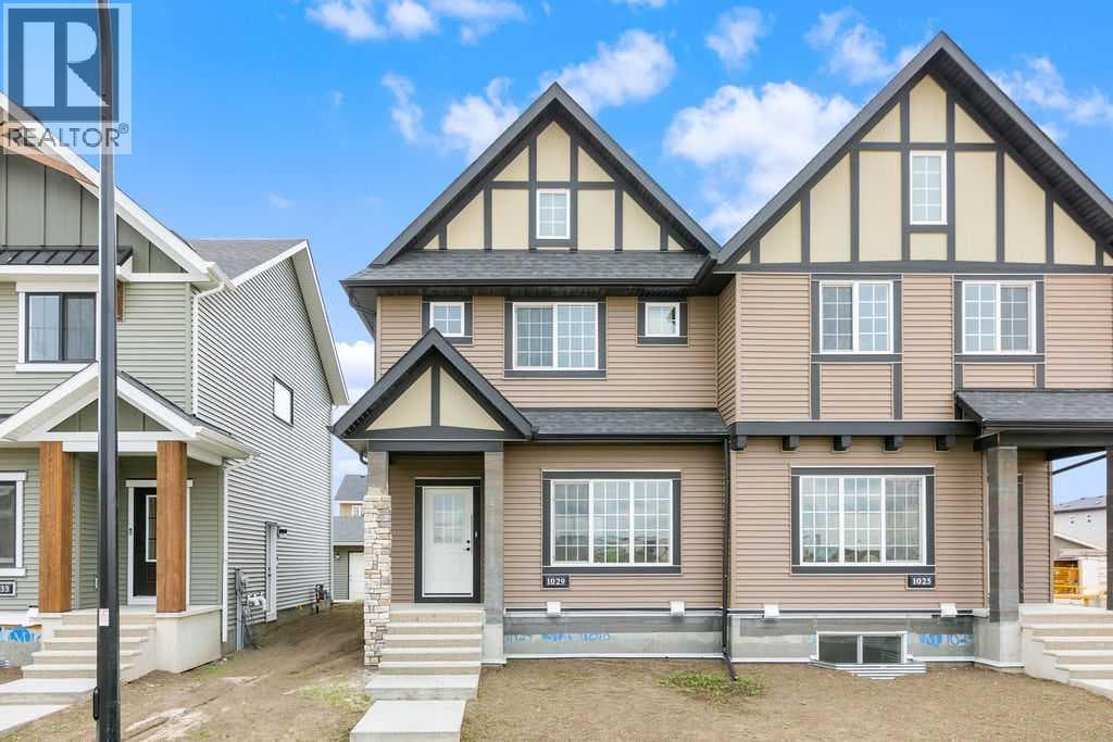 1029 Reynolds Crescent SW — Airdrie - Main photo